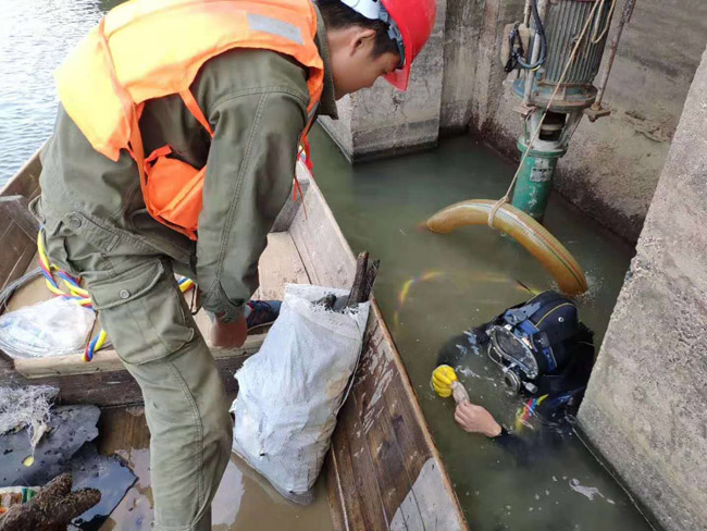 水下探摸作业公司